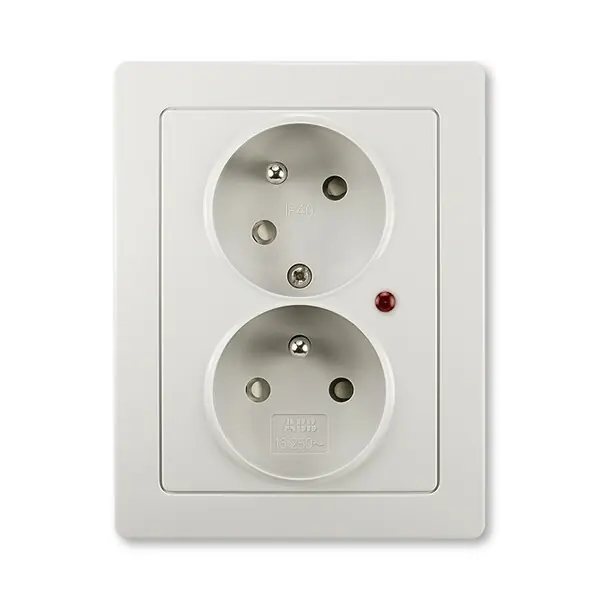 Časově Omezené ABB 5593J-C02357 S1, SWING Zásuvka 2násobná s natočenou dutinou, s př.ochr.; světle šedá