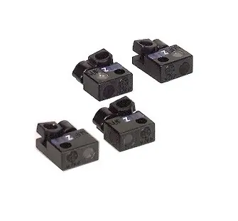 TELEMECANIQUE XUFZ04 upevňovací svorka pro opt. vlákno s čočkami (sada 2ks) Tovární Cena