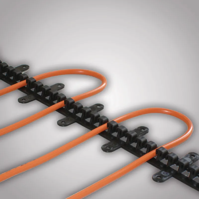 Exkluzivní Plastová T-lišta (BAL=20ks)